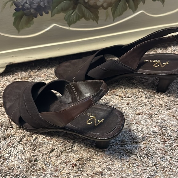 A2 by Aerosoles, Brown  Heeled Sandals, Size 7.5 - Picture 3 of 6
